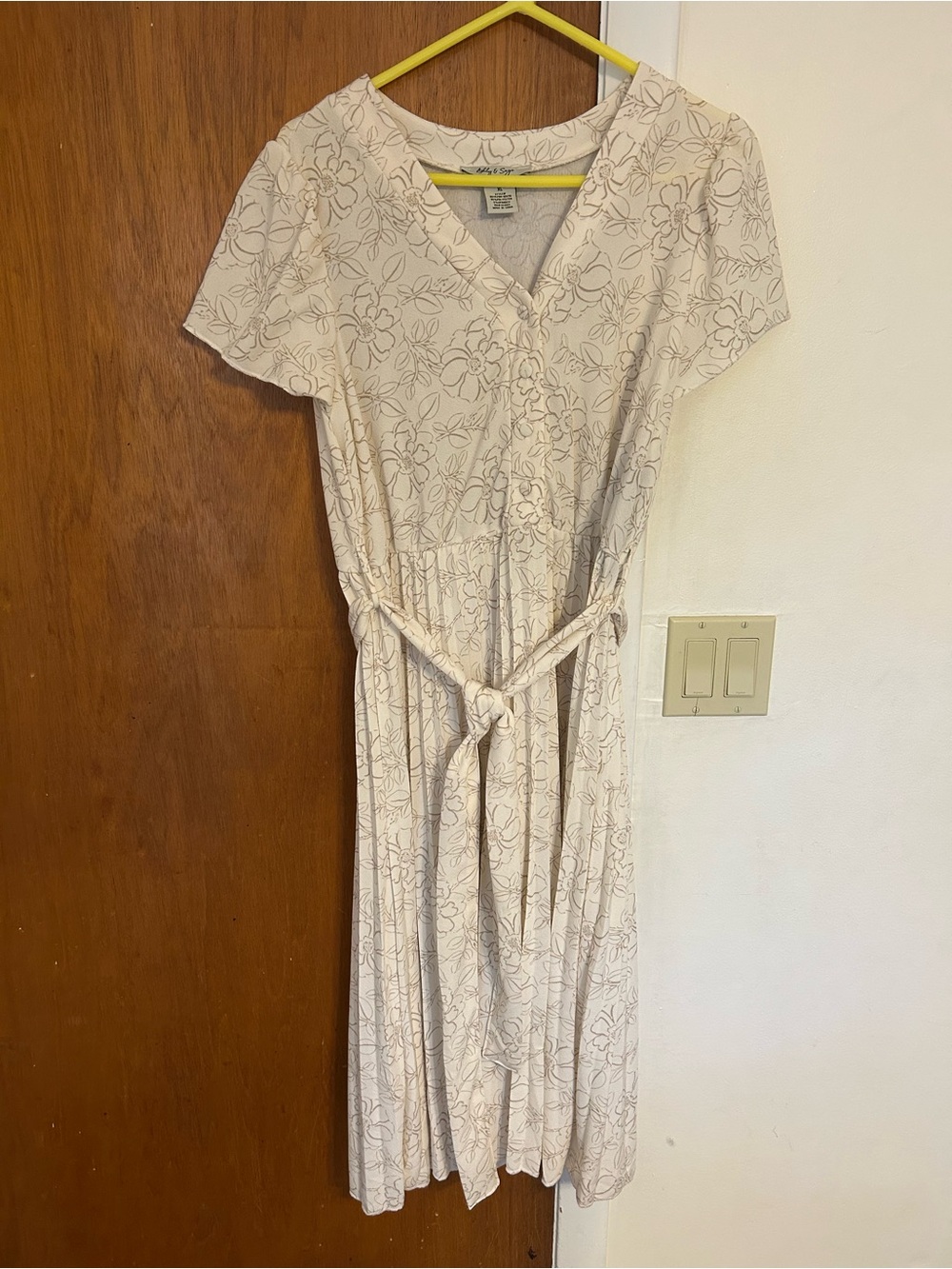 Women's Cream Floral Tie-Waist Midi Dress with Pleated Skirt